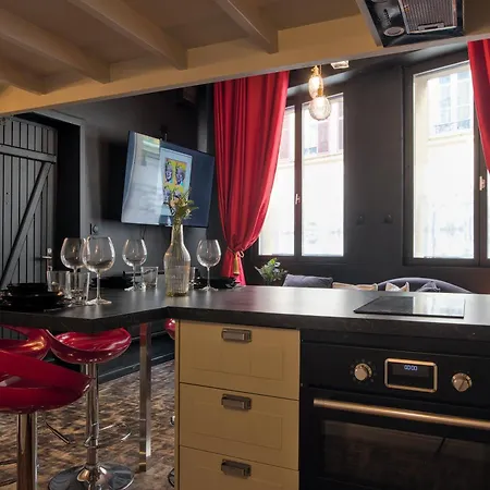 Unsejourametz - Le Cinema De Marilyn Metz